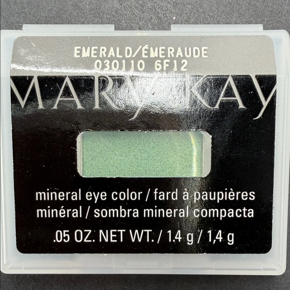 Mary Kay Mineral Eye Color — Emerald Green Shimmer